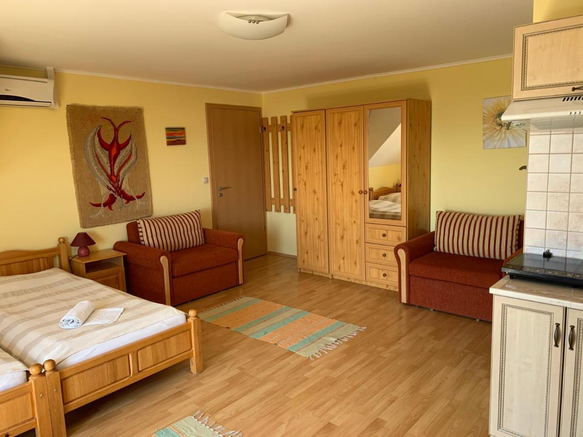 Holidaysport Haus Balatongyörök Buitenkant foto