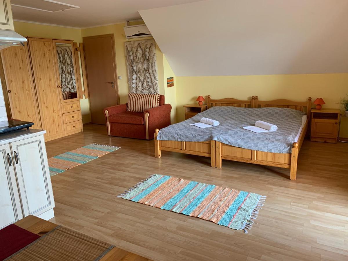 Holidaysport Haus Balatongyörök Buitenkant foto