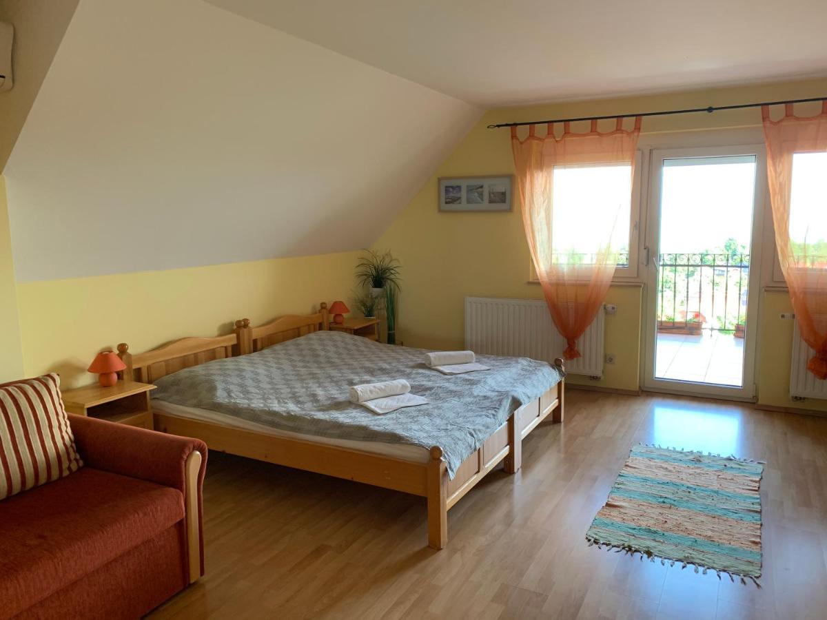 Holidaysport Haus Balatongyörök Buitenkant foto